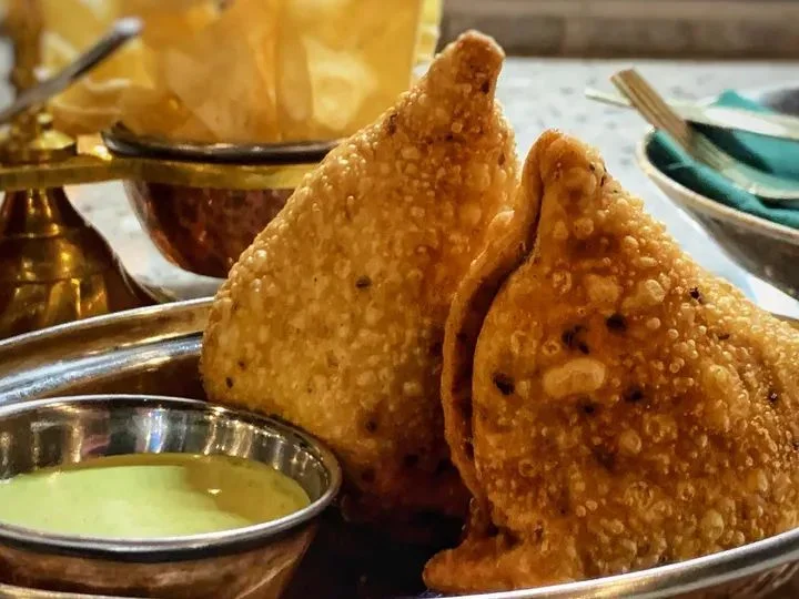Samosa z menu Bombaj Masala